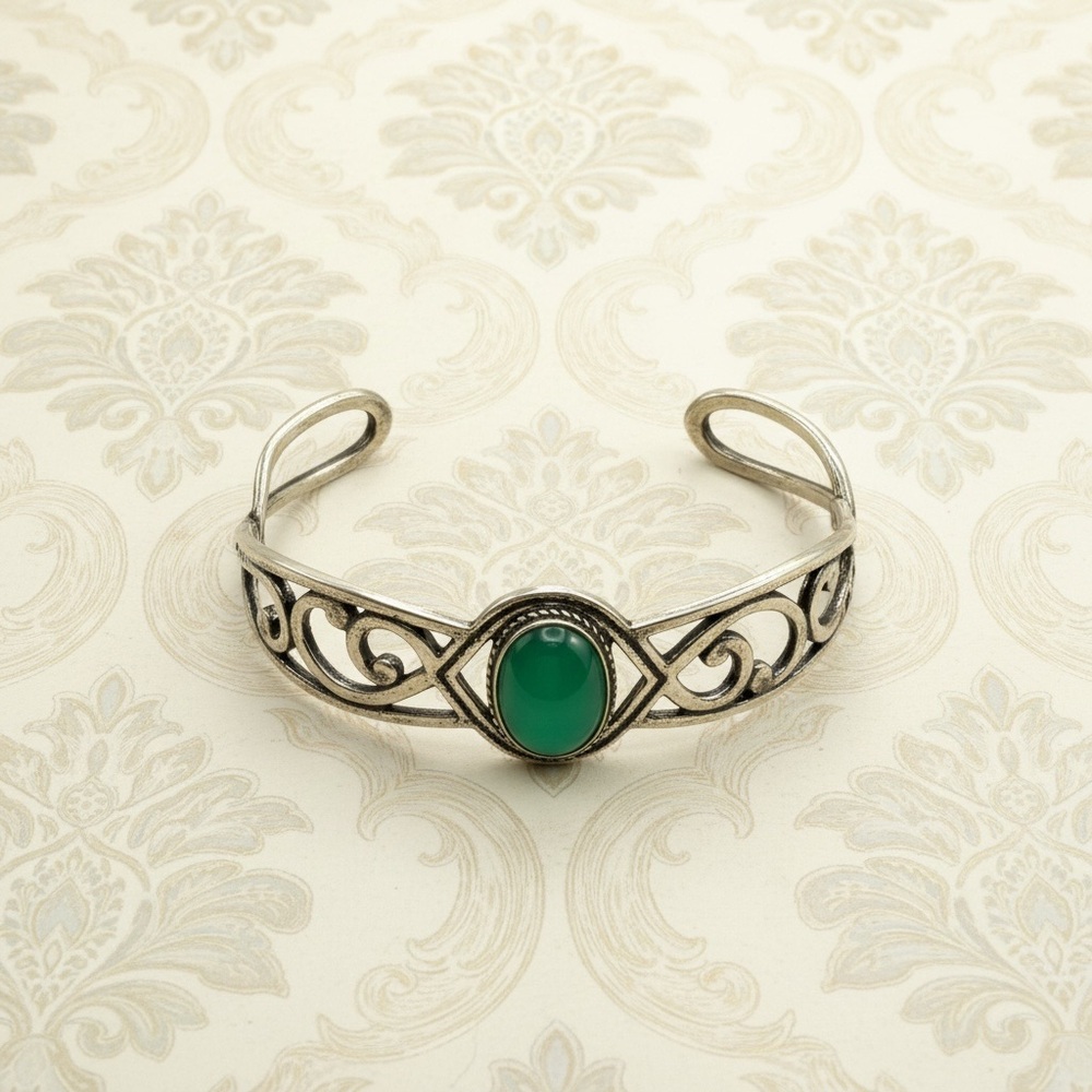 - Carolyn Pollack Cuff With green Cabochon